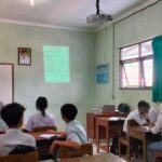 R. Kelas